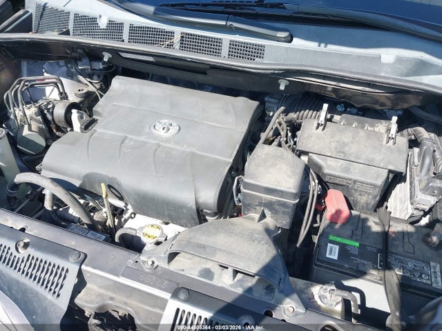 5TDKK3DC7FS689775 Toyota Sienna Le 8 Passenger