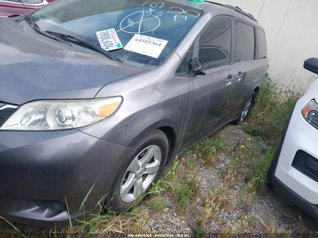 5TDKK3DC7FS689775 Toyota Sienna Le 8 Passenger
