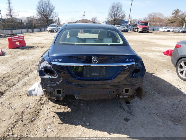 44505366 :رقم المزاد ، 55SWF4KB8HU213417 vin ، 2017 Mercedes-benz C 300 4matic مزاد بيع