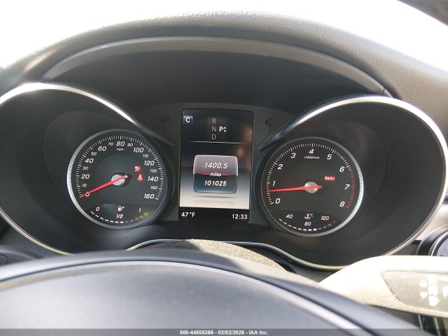 44505366 :رقم المزاد ، 55SWF4KB8HU213417 vin ، 2017 Mercedes-benz C 300 4matic مزاد بيع