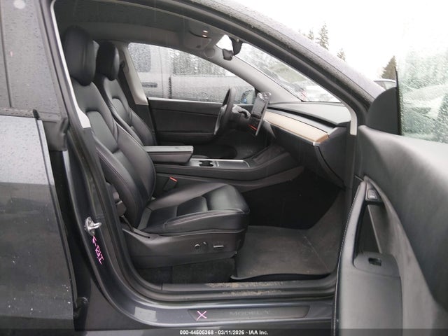 2021 TESLA MODEL Y 5YJYGAEE0MF176935 Photo 4