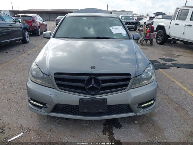 2014 Mercedes-benz C 250 Sport მანქანა იყიდება აუქციონზე, vin: WDDGF4HB1ER305445, აუქციონის ნომერი: 44505375