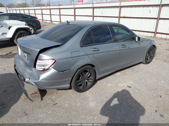 2014 Mercedes-benz C 250 Sport მანქანა იყიდება აუქციონზე, vin: WDDGF4HB1ER305445, აუქციონის ნომერი: 44505375