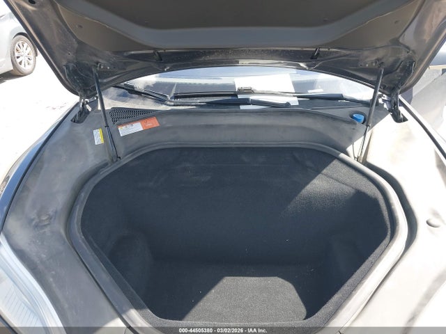 2015 TESLA MODEL S 5YJSA1S26FF085821 Photo 9