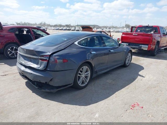 2015 TESLA MODEL S 5YJSA1S26FF085821 Photo 3