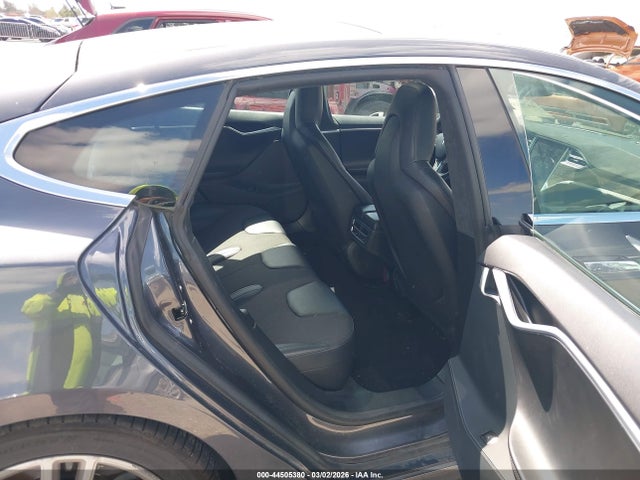 2015 TESLA MODEL S 5YJSA1S26FF085821 Photo 7
