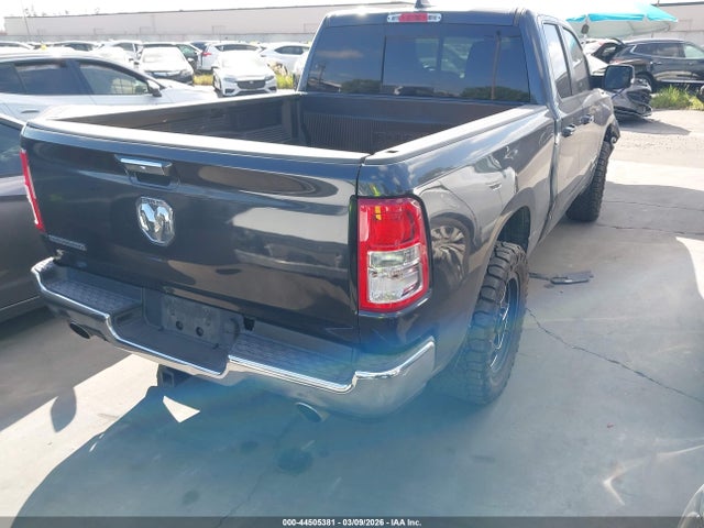 1C6RREBT5LN278005 RAM 1500 Big Horn 4x2 6&#039;4 Box