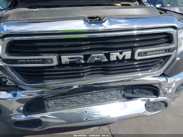 1C6RREBT5LN278005 RAM 1500 Big Horn 4x2 6&#039;4 Box