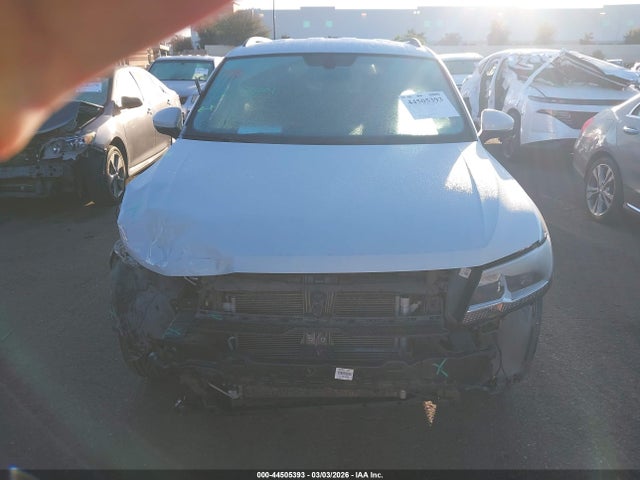 3VV3B7AX7JM001836 Volkswagen Tiguan 2.0t Se/2.0t Sel