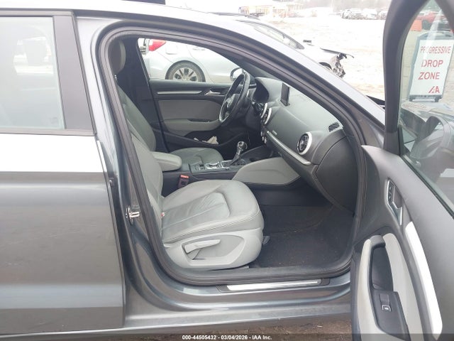 2017 Audi A3 2.0t Premium მანქანა იყიდება აუქციონზე, vin: WAUB8GFFXH1068024, აუქციონის ნომერი: 44505432