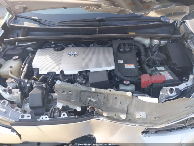 JTDKBRFUXH3580210 Toyota Prius Two