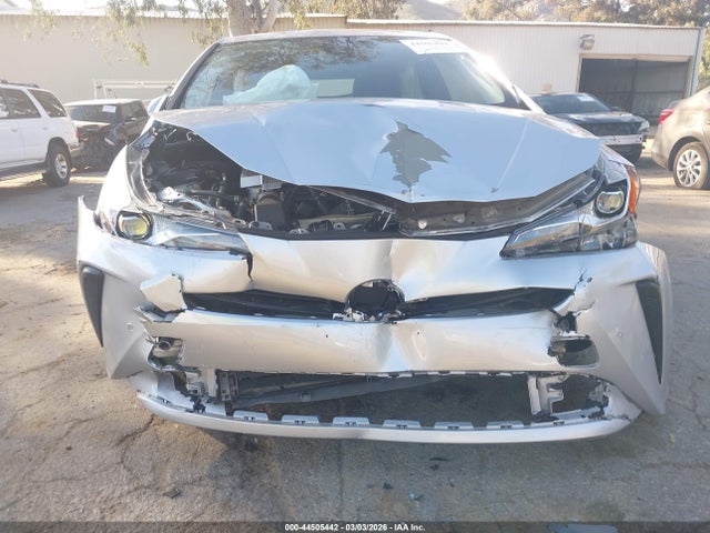 JTDKBRFUXH3580210 Toyota Prius Two