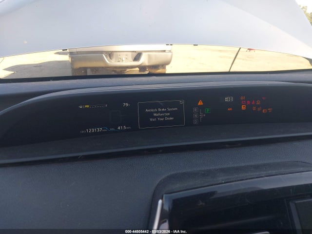 JTDKBRFUXH3580210 Toyota Prius Two