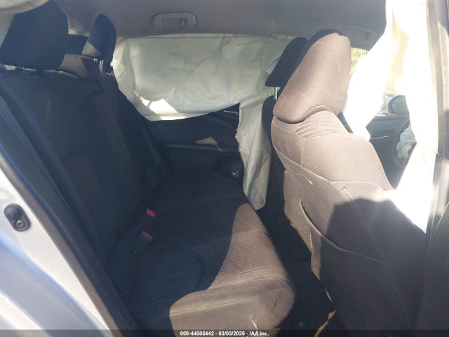 JTDKBRFUXH3580210 Toyota Prius Two