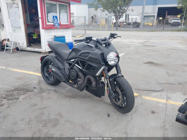 2013 DUCATI DIAVEL ZDM13BLW8DB017893