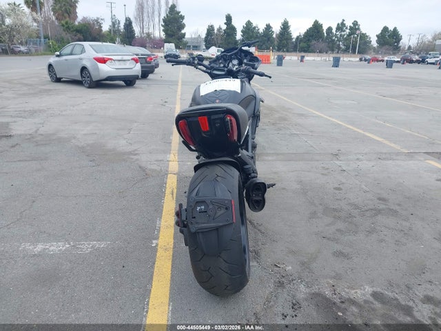 2013 DUCATI DIAVEL ZDM13BLW8DB017893 Photo 5