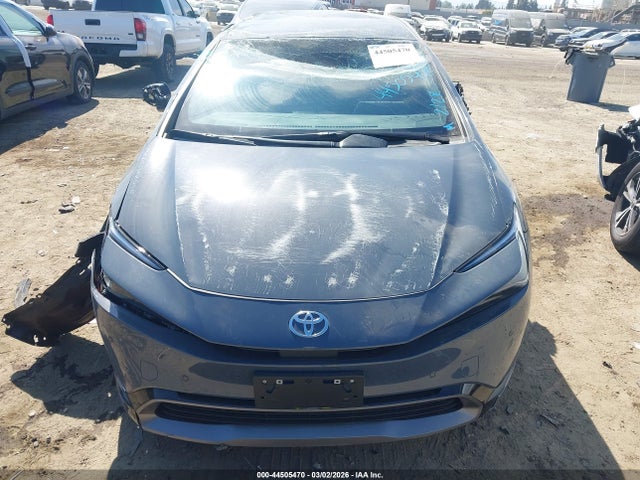 JTDACAAU9T3067105 Toyota PRIUS XLE