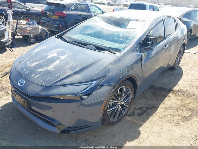JTDACAAU9T3067105 Toyota PRIUS XLE