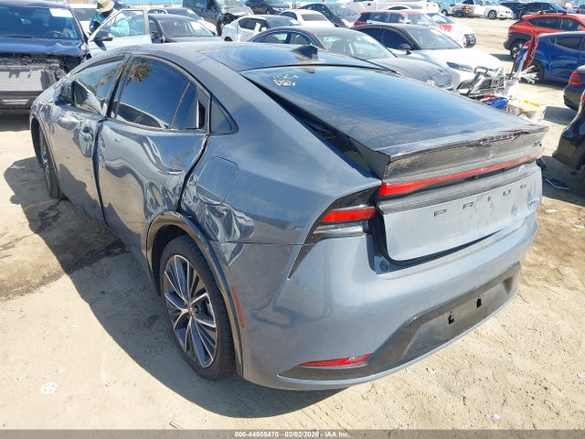 JTDACAAU9T3067105 Toyota PRIUS XLE