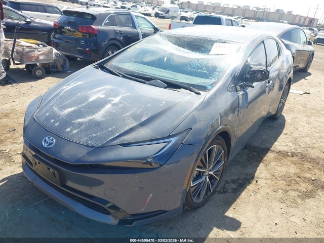 JTDACAAU9T3067105 Toyota PRIUS XLE