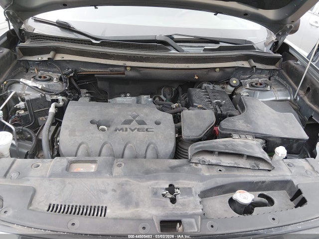 2016 MITSUBISHI OUTLANDER JA4AZ3A36GZ041124 Photo 9