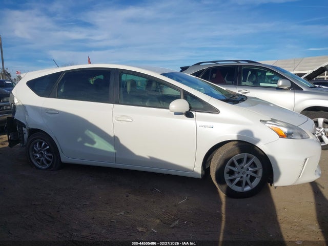 Toyota Prius V Two 2014 JTDZN3EU8E3323384 Image 12