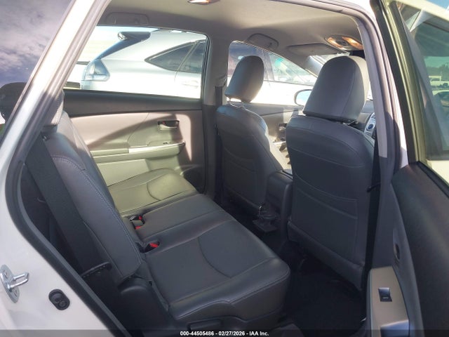 Toyota Prius V Two 2014 JTDZN3EU8E3323384 Image 8