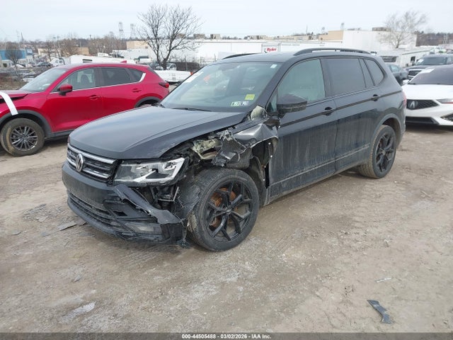 3VV2B7AX3MM047776 Volkswagen Tiguan 2.0t Se/2.0t Se R-line Black/2.0t Sel