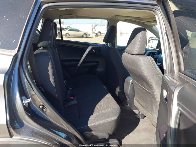 Toyota Rav4 Xle 2017 JTMWFREV8HJ113797 Image 8
