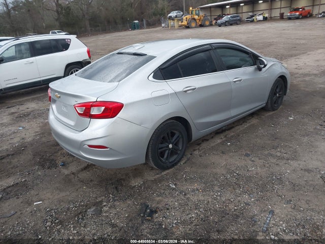 1G1BE5SM9H7105977 Chevrolet Cruze Lt Auto