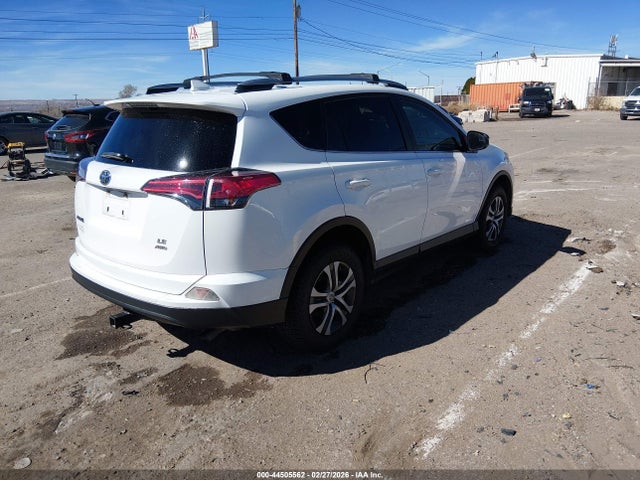 JTMBFREV4JJ228479 Toyota RAV4 LE