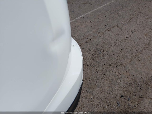 JTMBFREV4JJ228479 Toyota RAV4 LE