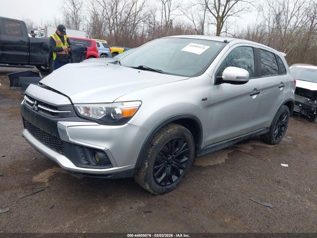 2018 MITSUBISHI OUTLANDER SPORT JA4AP3AUXJZ032741 Photo 1