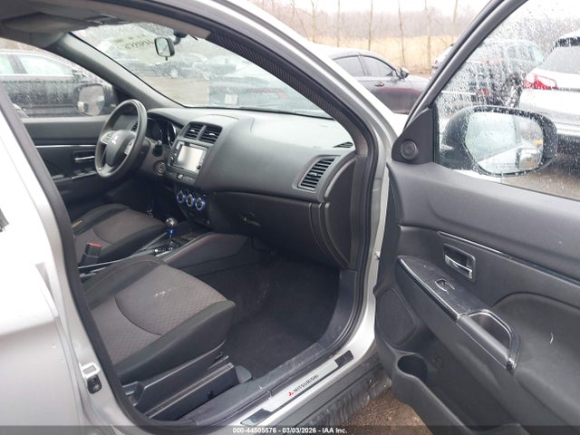 2018 MITSUBISHI OUTLANDER SPORT JA4AP3AUXJZ032741 Photo 4