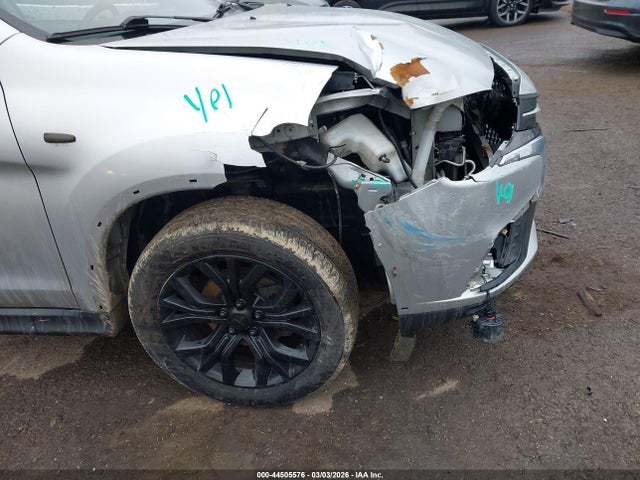 2018 MITSUBISHI OUTLANDER SPORT JA4AP3AUXJZ032741 Photo 5