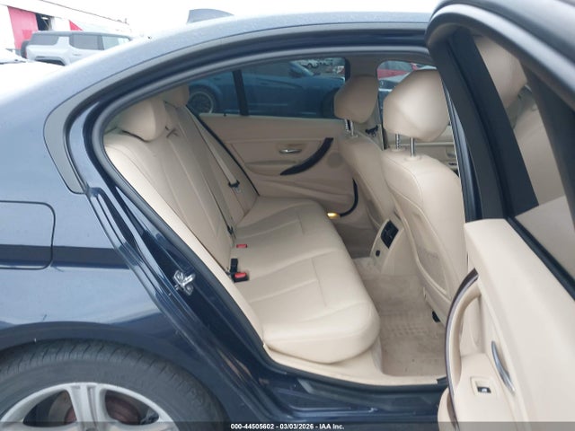 2013 Bmw 320i Xdrive მანქანა იყიდება აუქციონზე, vin: WBA3C3C57DF980226, აუქციონის ნომერი: 44505602
