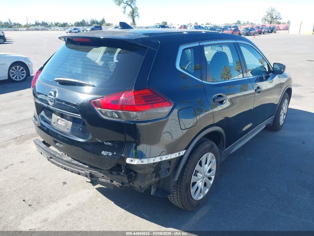 Nissan ROGUE S 2017 KNMAT2MV0HP557085 Image 4