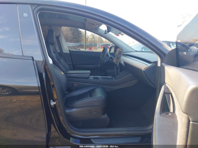 44505655 :رقم المزاد ، 5YJYGDEE3MF257574 vin ، 2021 Tesla Model Y Long Range Dual Motor All-wheel Drive مزاد بيع
