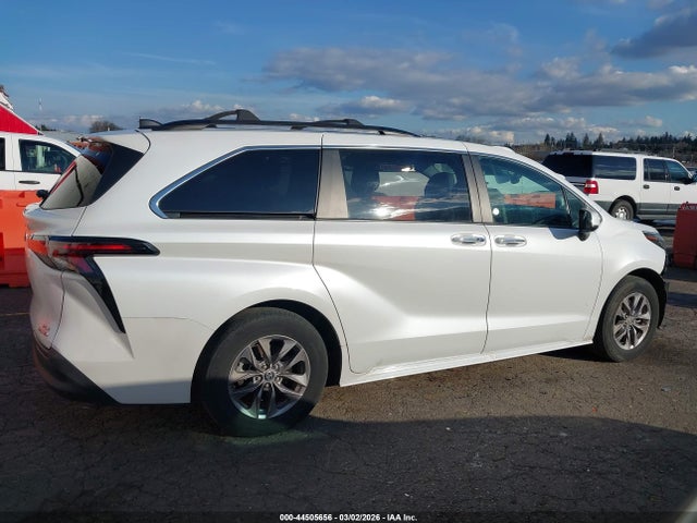 Toyota SIENNA XLE 2023 5TDYSKFC1PS074206 Image 14