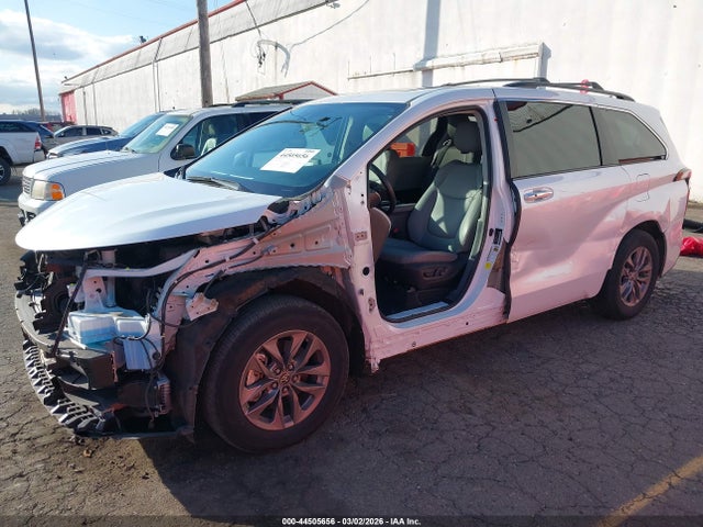 Toyota SIENNA XLE 2023 5TDYSKFC1PS074206 Image 6
