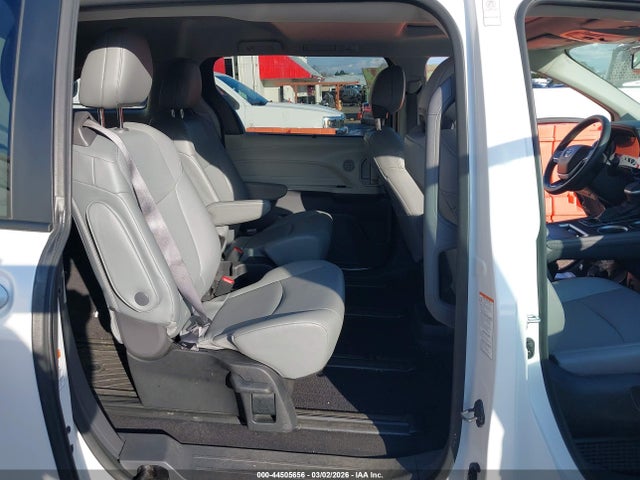 Toyota SIENNA XLE 2023 5TDYSKFC1PS074206 Image 8