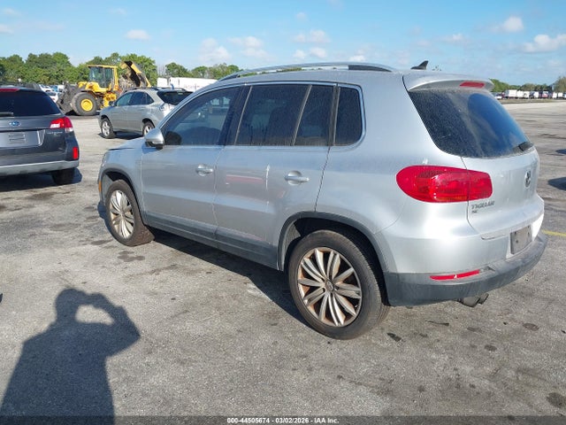 Продажа на аукционе авто 2016 Volkswagen Tiguan Se, vin: WVGAV7AX1GW606842, номер лота: 44505674