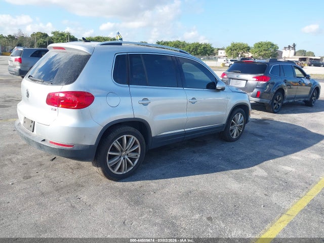 Продажа на аукционе авто 2016 Volkswagen Tiguan Se, vin: WVGAV7AX1GW606842, номер лота: 44505674
