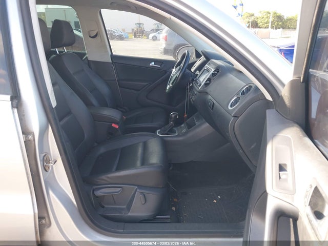Продажа на аукционе авто 2016 Volkswagen Tiguan Se, vin: WVGAV7AX1GW606842, номер лота: 44505674