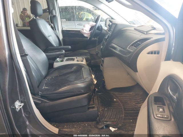 44505698 :رقم المزاد ، 2C4RC1BG9GR119583 vin ، 2016 Chrysler Town & Country Touring مزاد بيع