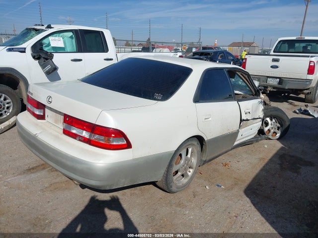 2001 LEXUS ES 300 JT8BF28G315112055 Photo 3