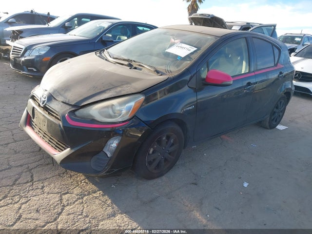 JTDKDTB38G1116251 Toyota Prius C Persona Series