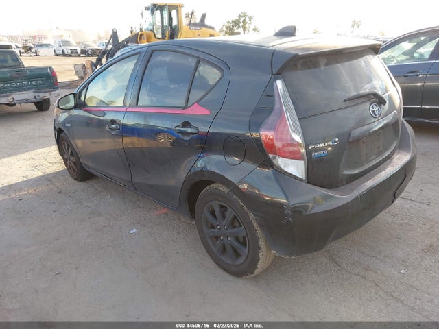 JTDKDTB38G1116251 Toyota Prius C Persona Series