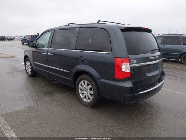 2014 CHRYSLER TOWN & COUNTRY 2C4RC1BGXER467308 Photo 2