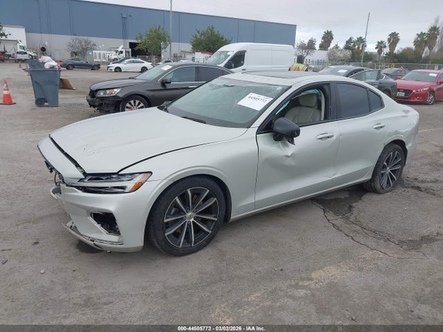 7JR102TZ8MG126745 Volvo S60 T5 Momentum